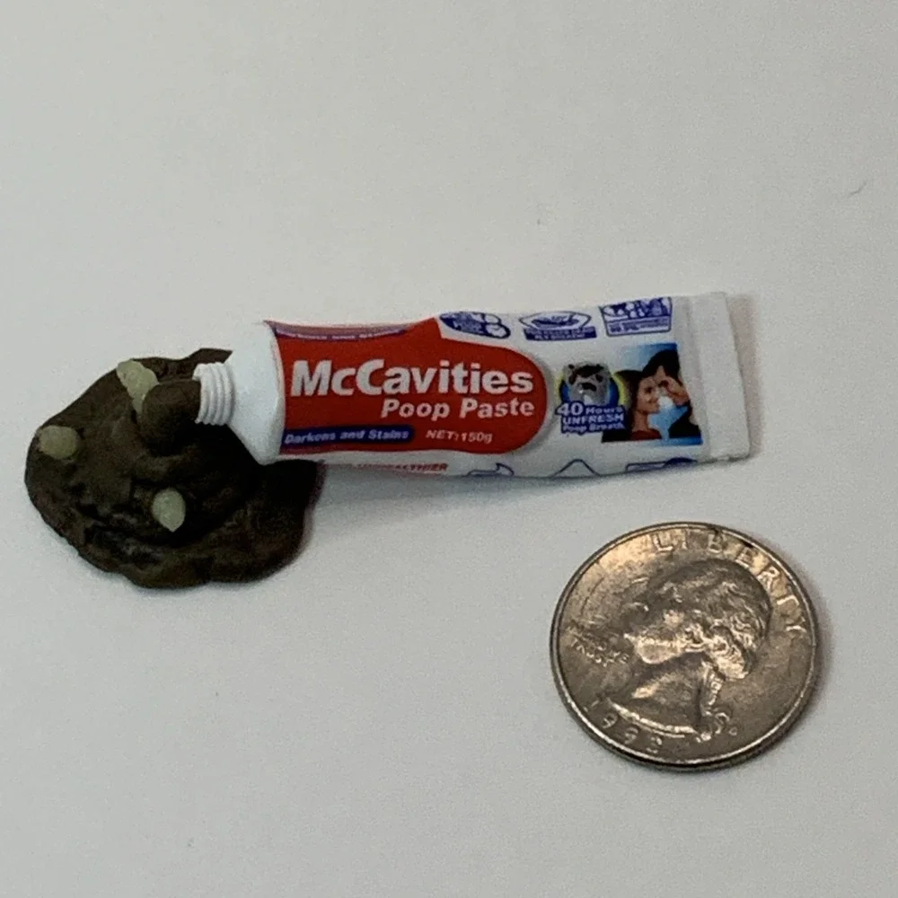 Zuru 5 Surprise Mega Gross Minis Series 1 McCavities Poop‎ Paste Figure